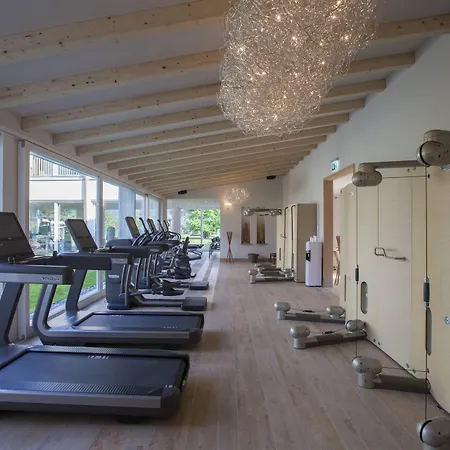 Favorita - Parkhotel Delta 4*