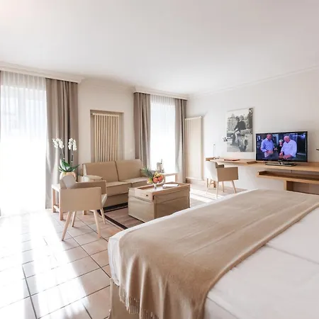 מלון Favorita - Parkhotel Delta אסקונה