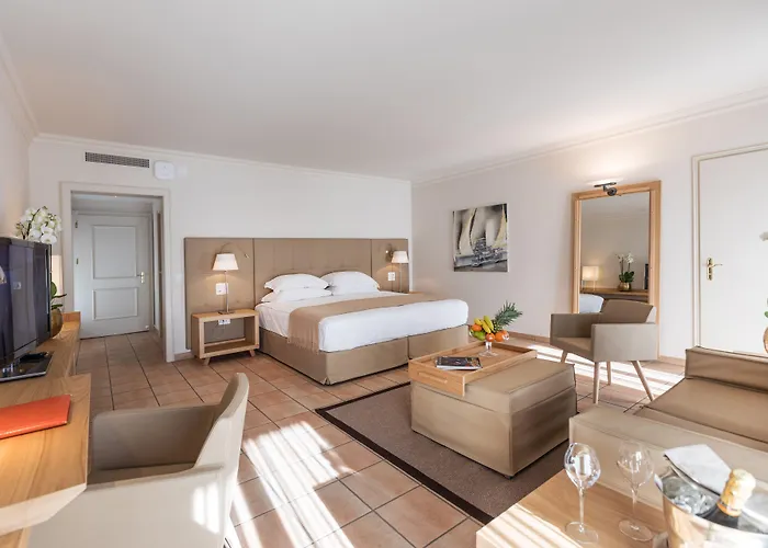 Favorita - Parkhotel Delta Otel