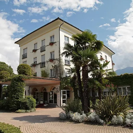Hotel Favorita - Parkhotel Delta 4*