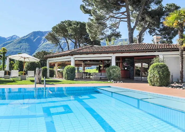 Favorita - Parkhotel Delta מלון 4*